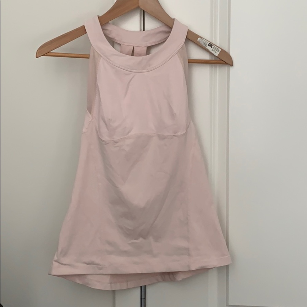 Luluelemon light pink top
